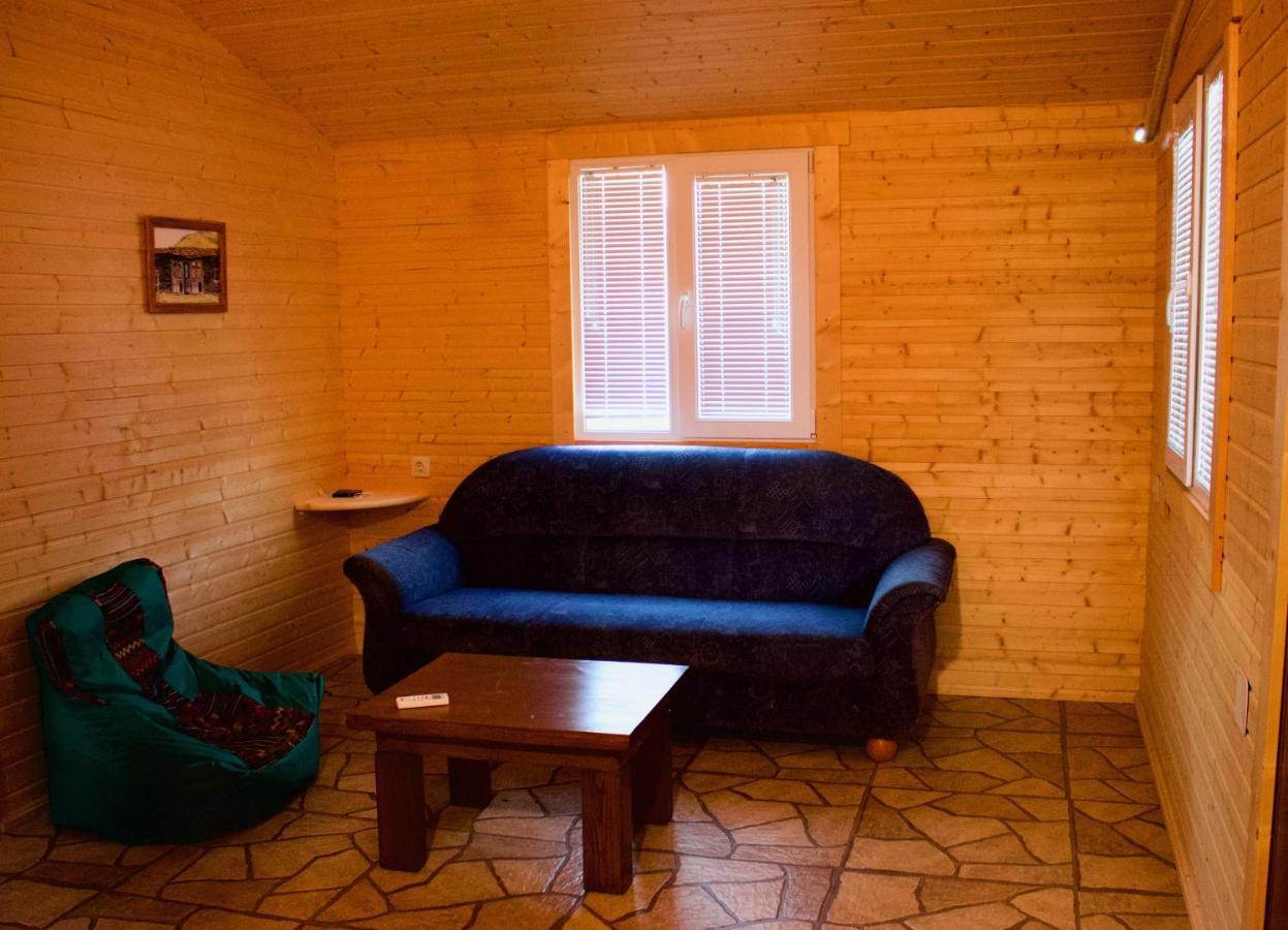 Finca Idoize Camping Hotel Akhmeta エクステリア 写真