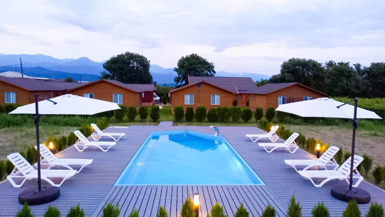 Finca Idoize Camping Hotel Akhmeta エクステリア 写真