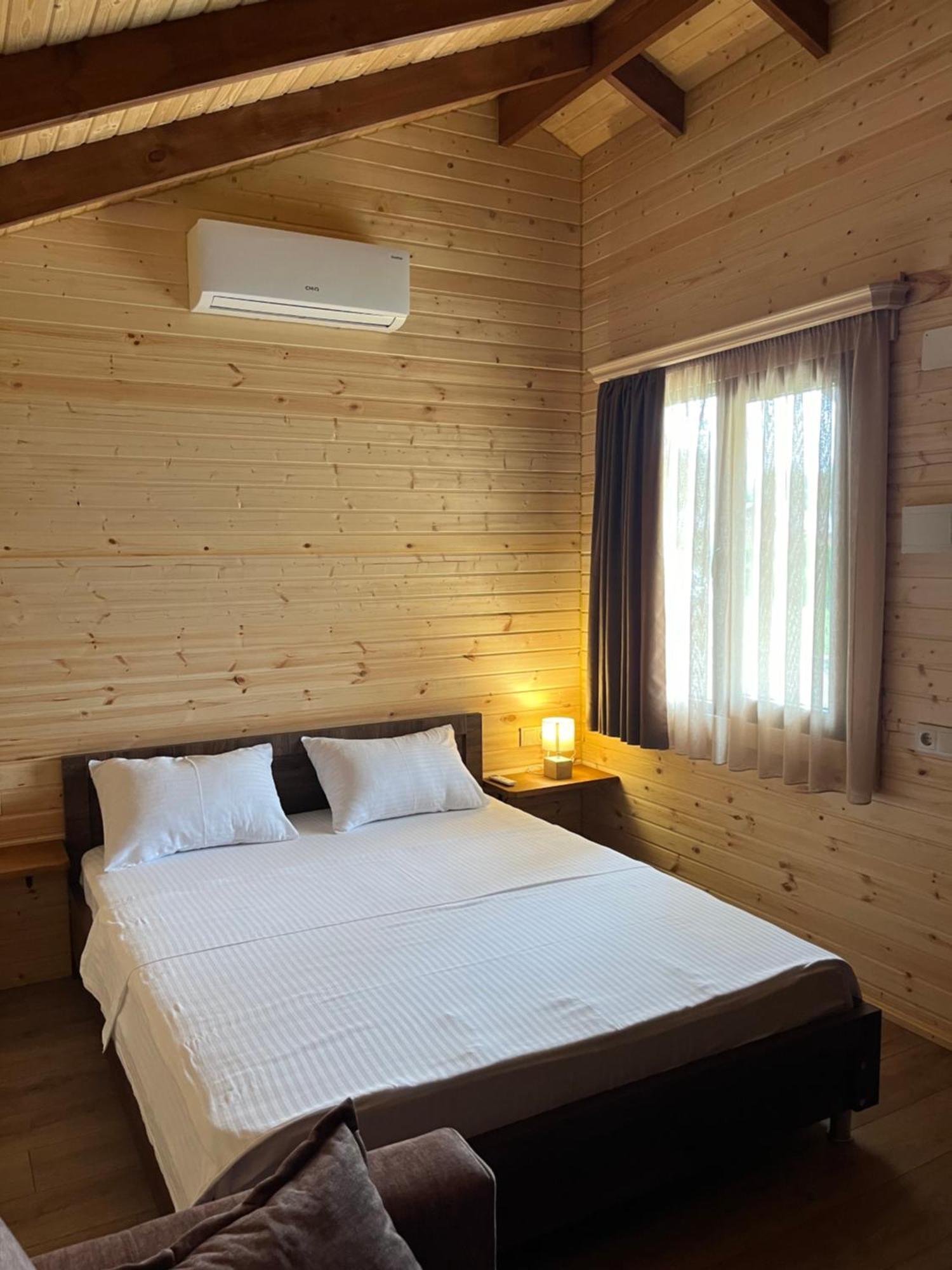 Finca Idoize Camping Hotel Akhmeta エクステリア 写真